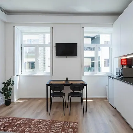 Your Base Art District Lejlighed