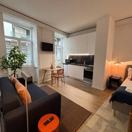 Your Base Art District Lejlighed