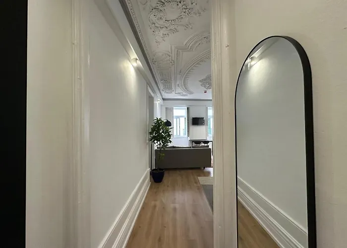 Your Base Art District * Πόρτο