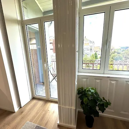 Апартаменты Your Base Art District Порту