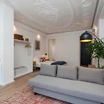 Your Base Art District Appartement *