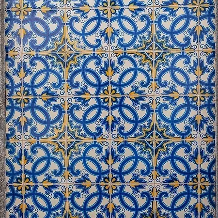 Your Base Porto Art District * Porto