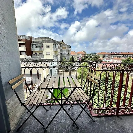 Your Base Porto Art District