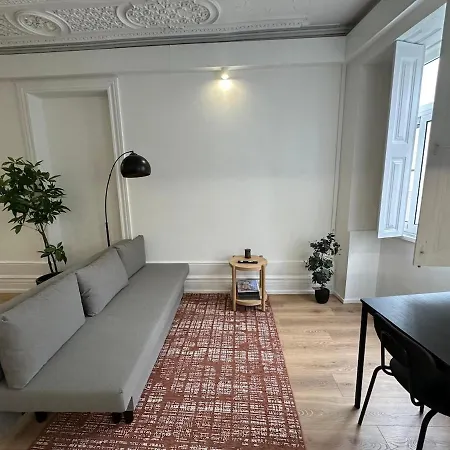 Your Base Art District Apartment *