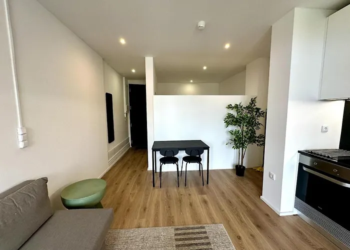 Apartment Your Base Art District Porto